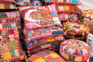 How to Create a Romantic Oriental Interior: Expert Tips for Your Home