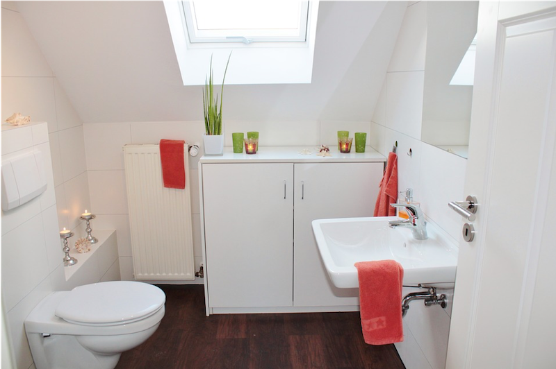 5 Expert Tips for Buying Bathroom Furniture That Fits Your Style and Budget