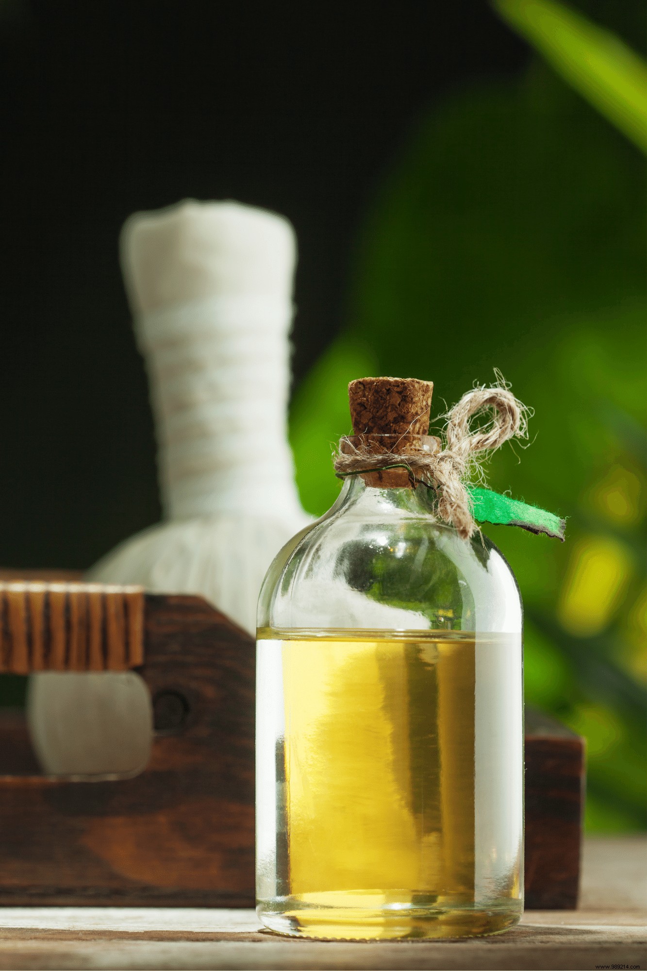 Hair Oil Bath Guide: Benefits, Best Oils, and Step-by-Step Application