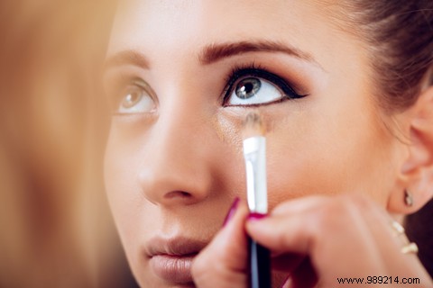 9 Expert Concealer Tips to Banish Dark Circles and Under-Eye Bags for a Radiant Look