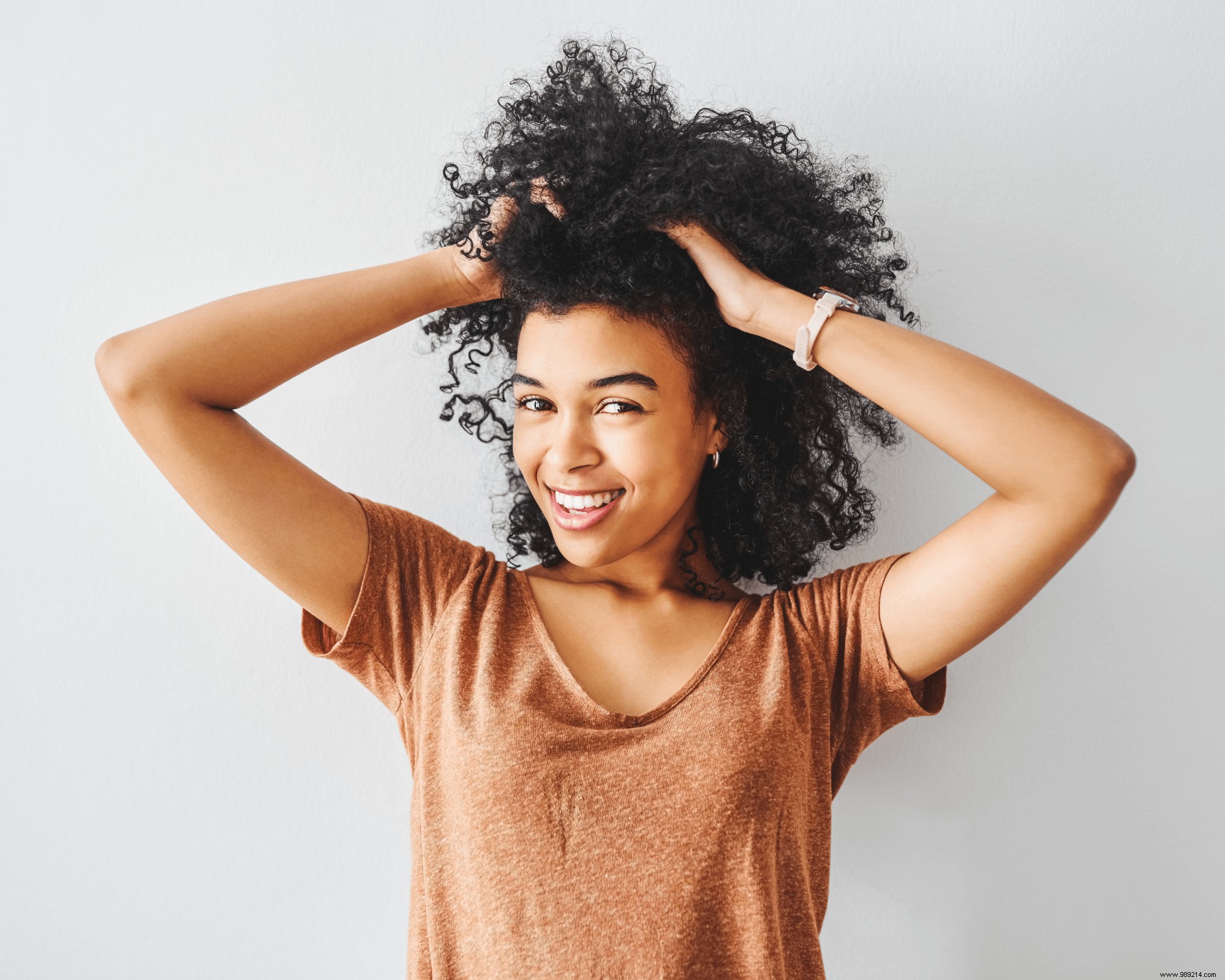 Porous Hair: Causes, How to Identify It, and Expert Tips for Deep Moisturization