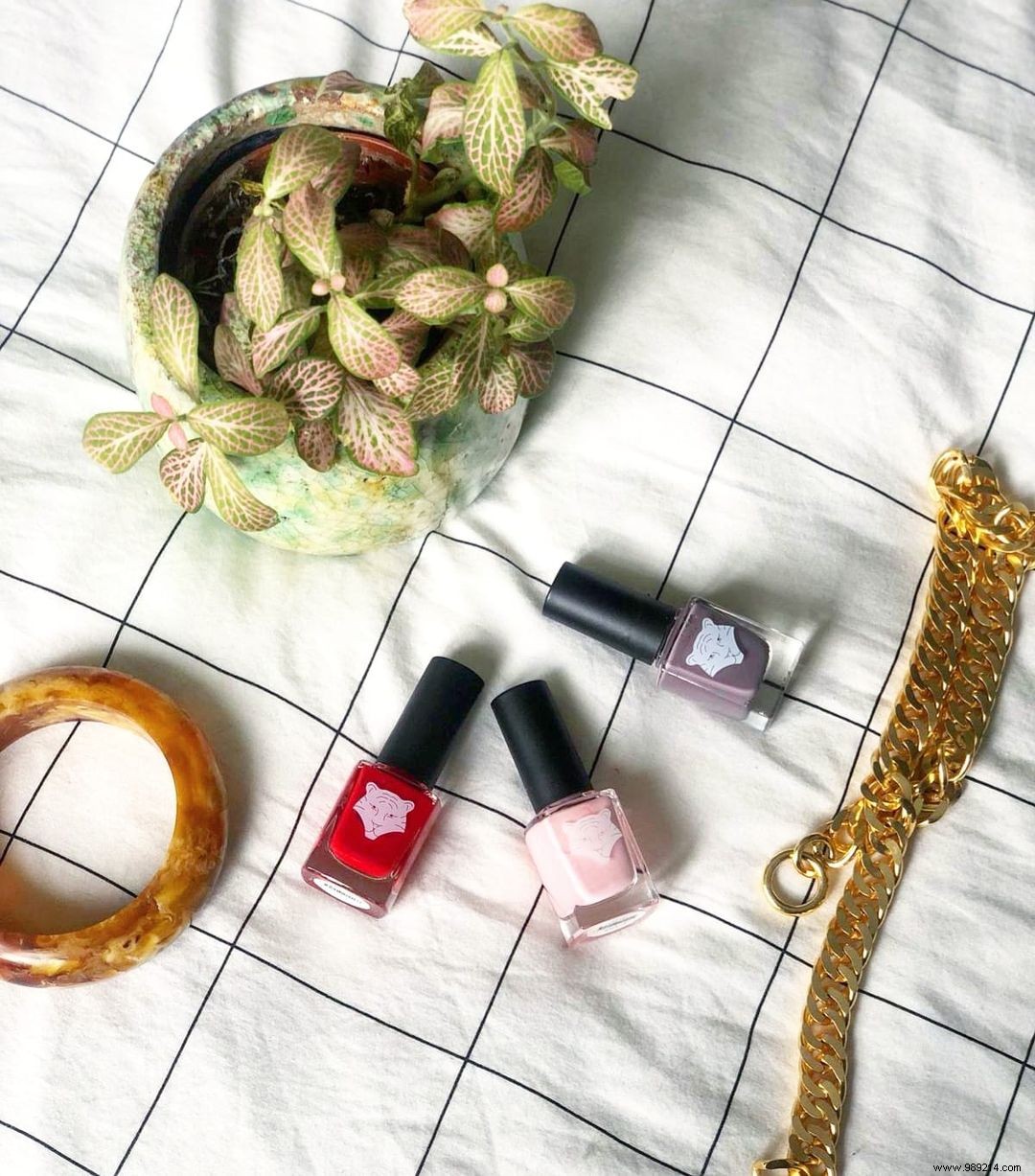 How to Choose the Best Organic Nail Polish for Vibrant, Healthy Nails