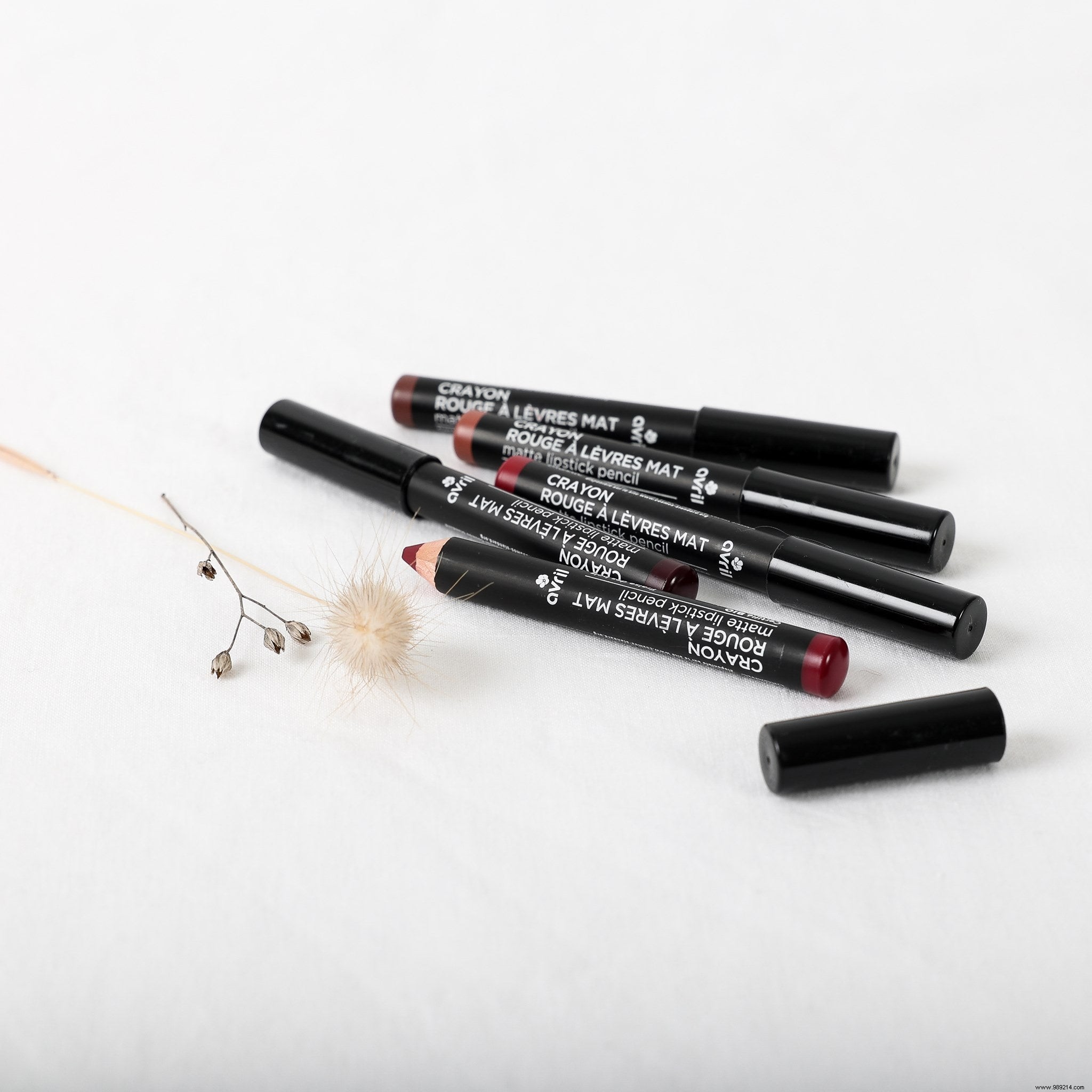 Best Organic Makeup Brands: Expert Guide to Natural & Vegan Cosmetics