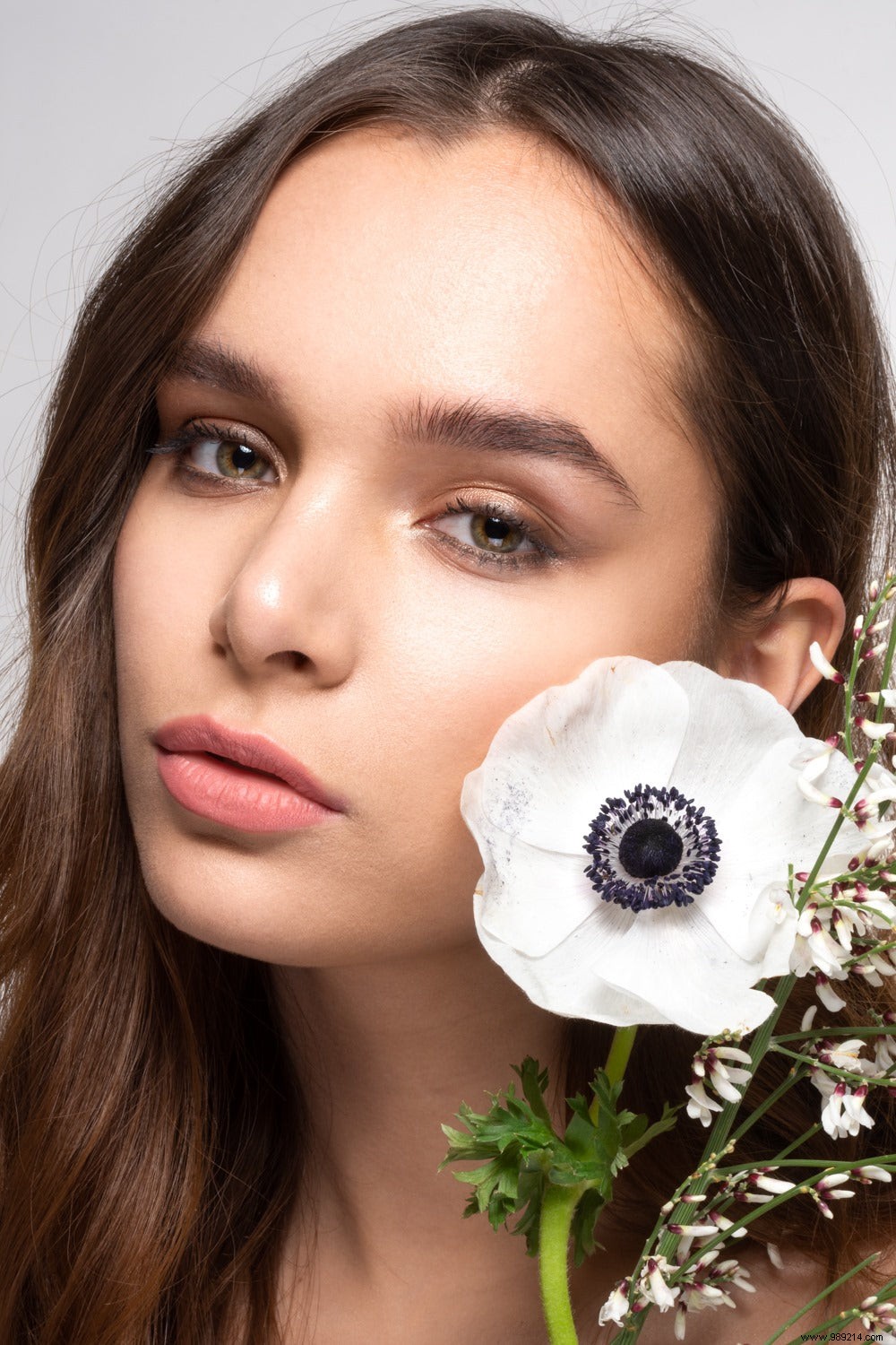 Best Organic Makeup Brands: Expert Guide to Natural & Vegan Cosmetics