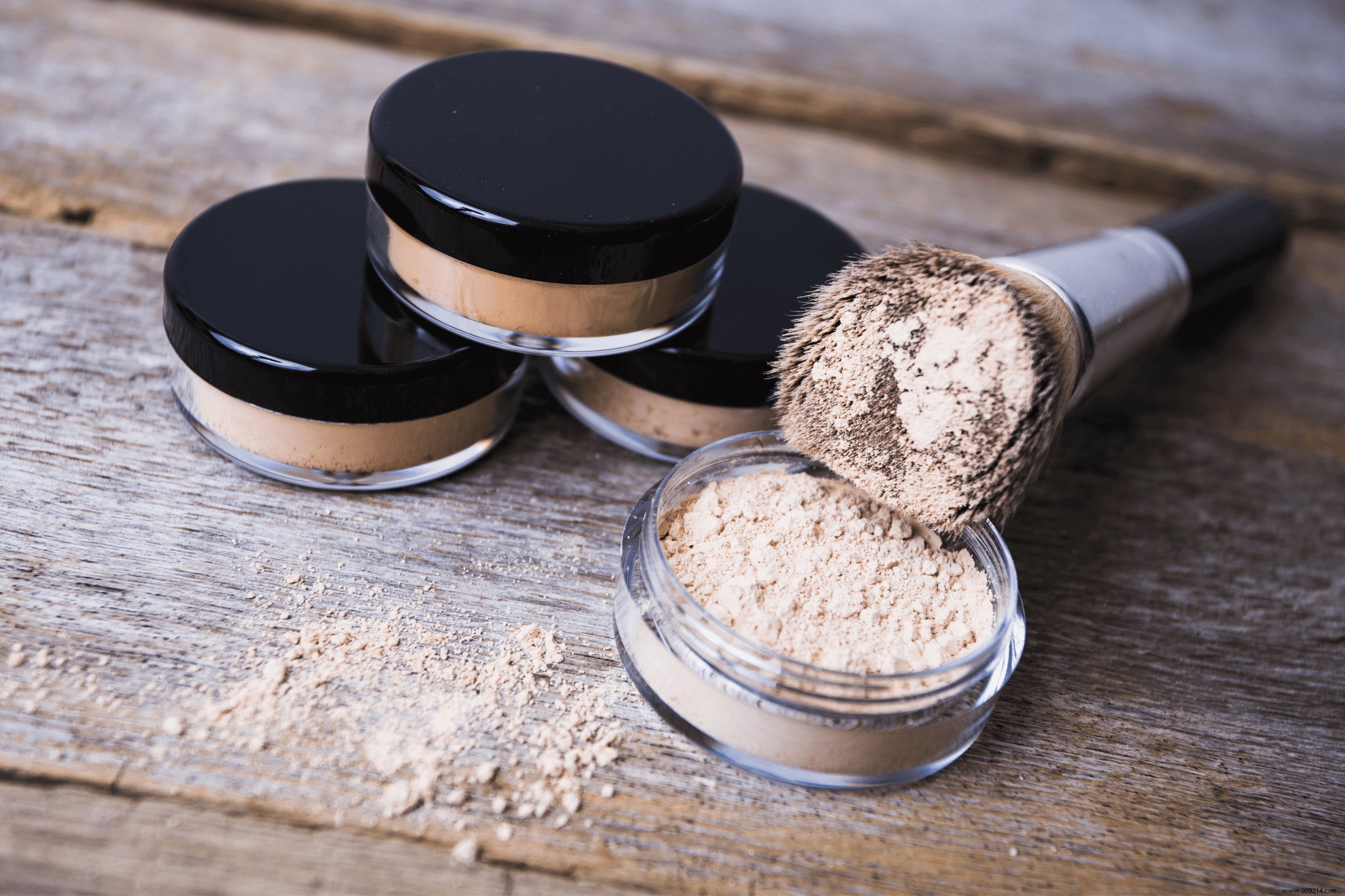 What Is Mineral Makeup? Ingredients, Benefits, and Pro Application Tips