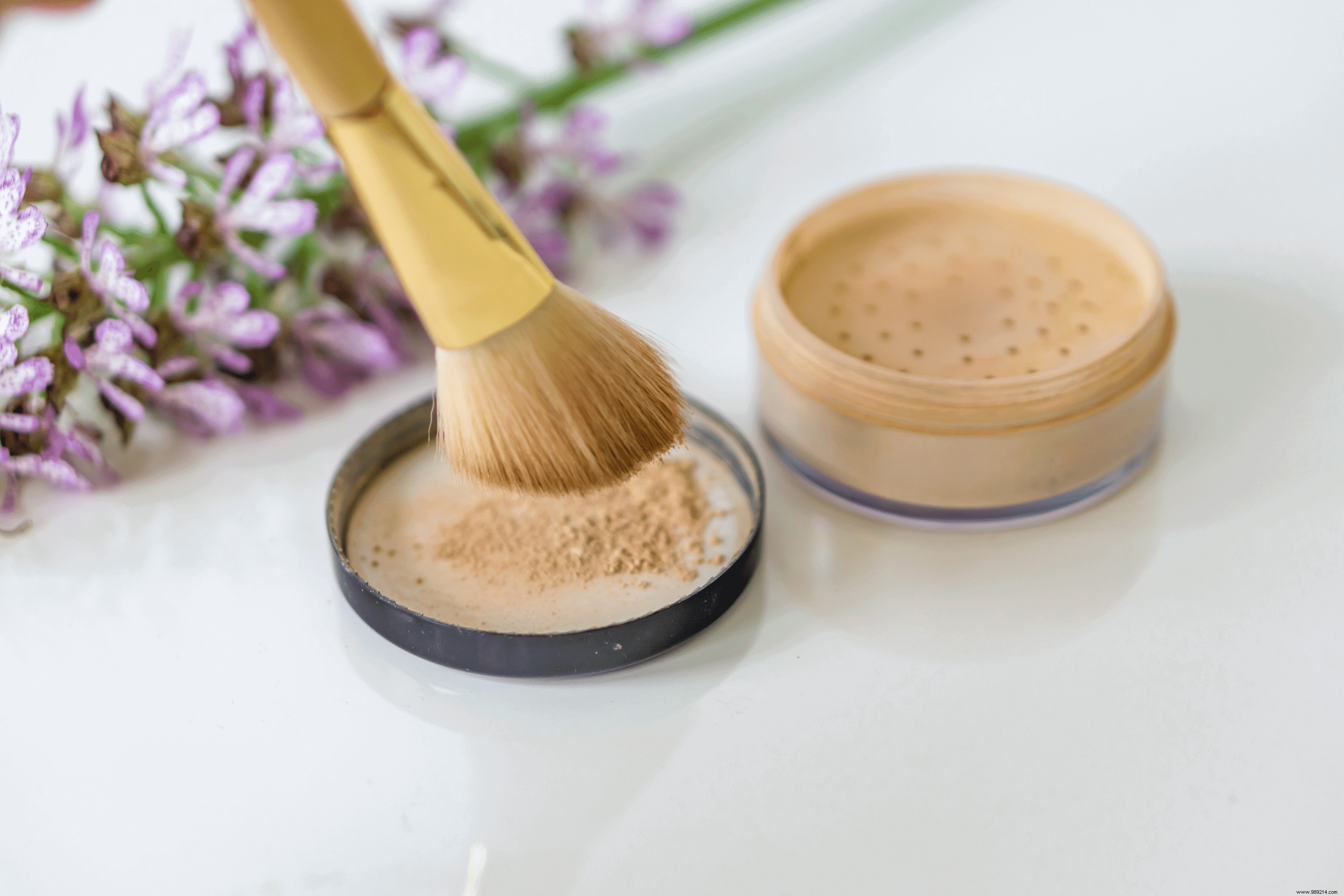 What Is Mineral Makeup? Ingredients, Benefits, and Pro Application Tips
