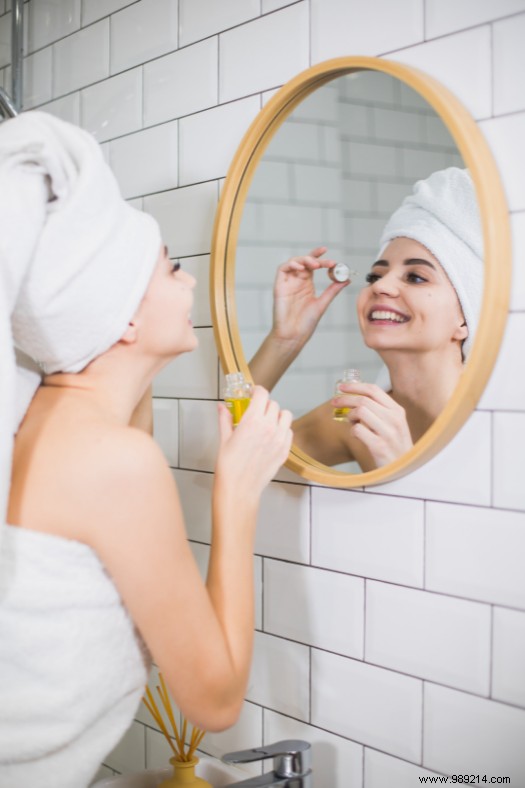 Jojoba Oil: The Perfect Solution for Oily, Acne-Prone, and All Skin Types