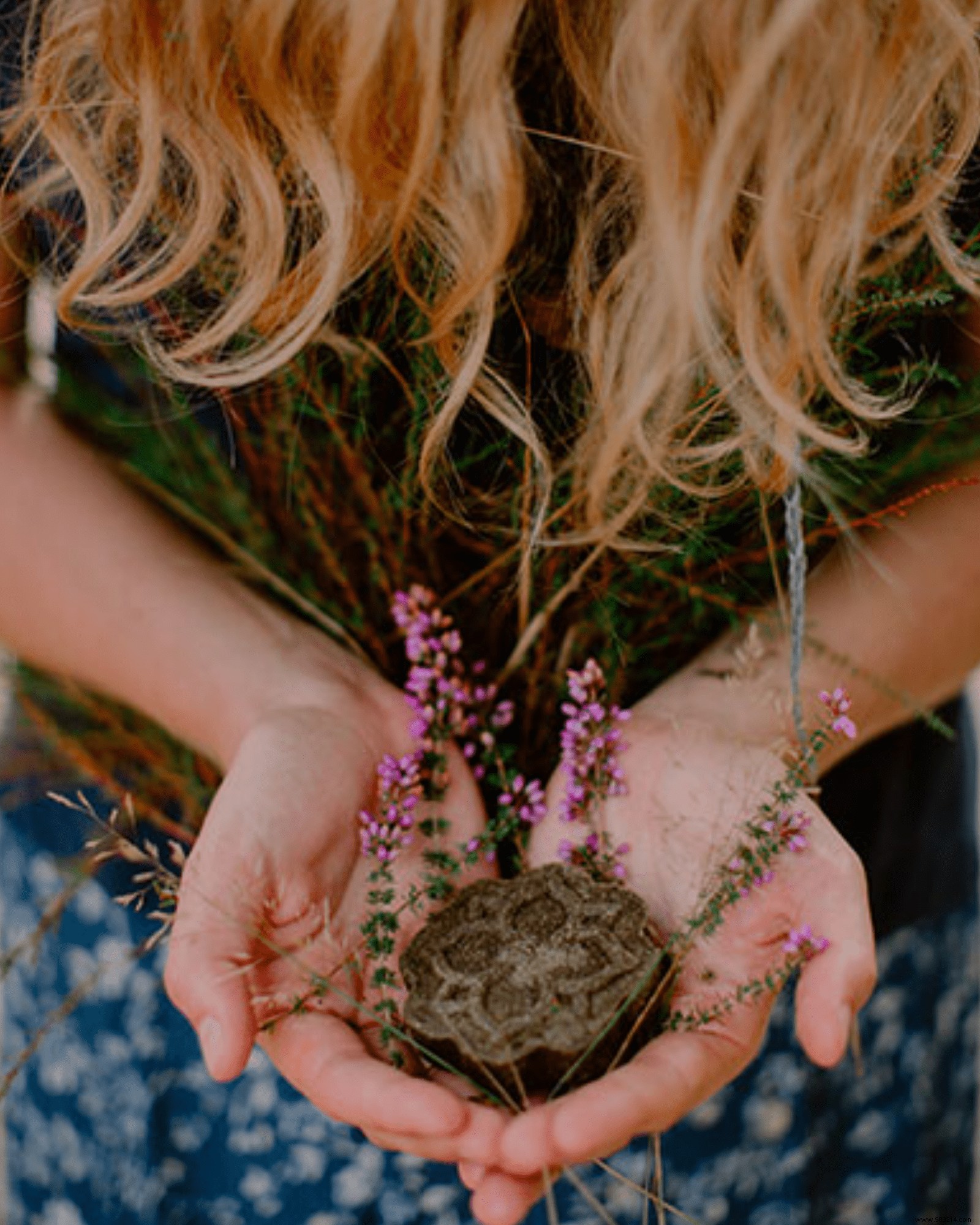 Mastering Solid Shampoo: Eco Benefits, Usage Tips, and Storage Essentials