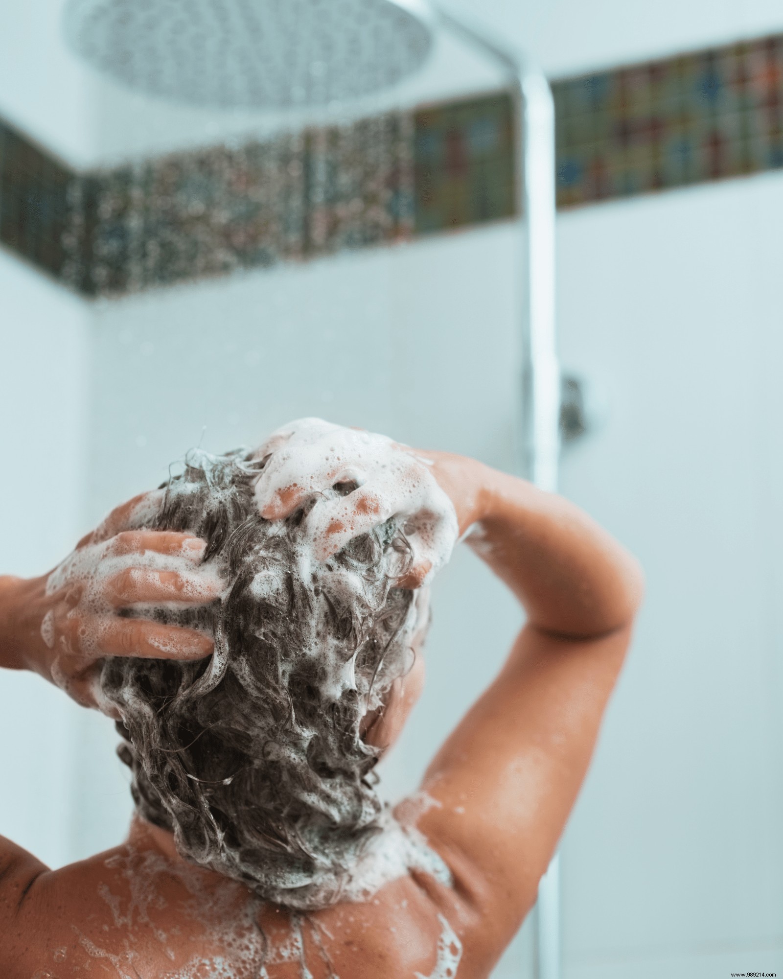 Mastering Solid Shampoo: Eco Benefits, Usage Tips, and Storage Essentials
