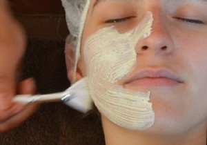 Spring into May: Expert Skincare Essentials for Radiant Skin and Relaxation