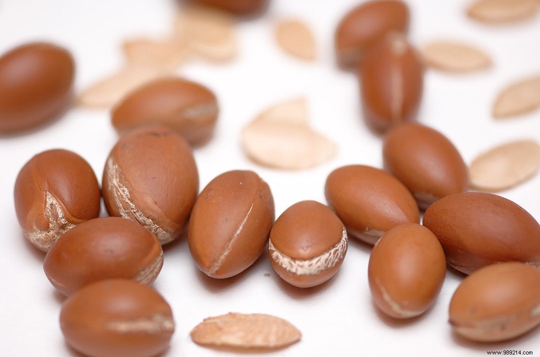 Unlock Radiant Skin: The Proven Benefits of Pure Moroccan Argan Oil