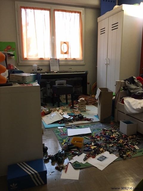 Holding My Child s Hand: Cherishing the Fleeting Magic of Parenthood