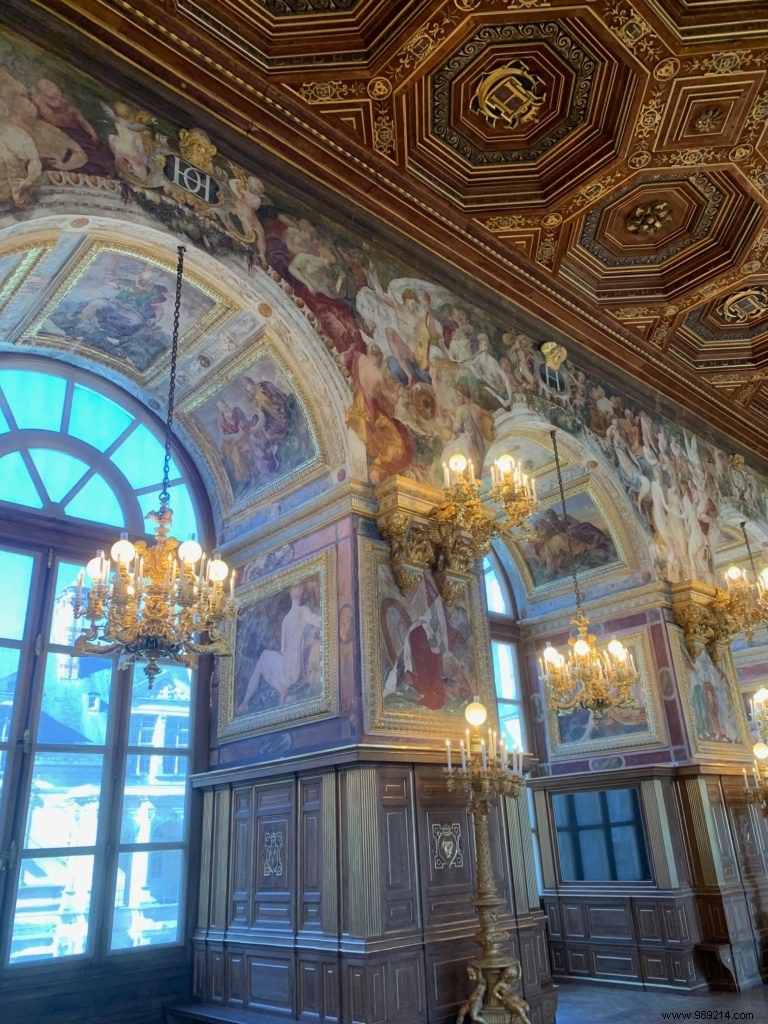 Spontaneous Family Day Trip to Fontainebleau Castle from Paris: Insider Tips