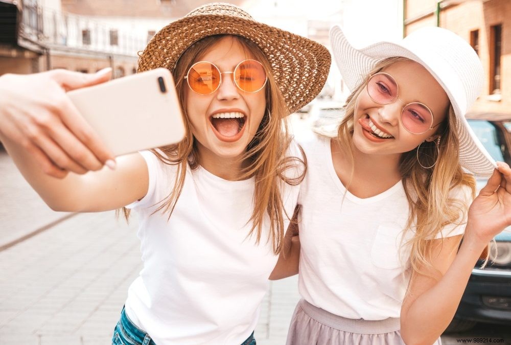 How to Safely Monitor Your Teen s Smartphone and Prevent Cyberbullying