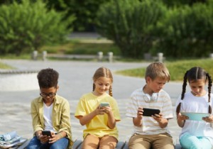 Smartphones and Children: Key Dangers and Proven Protection Strategies