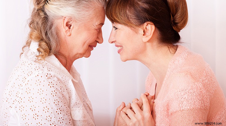 How Caregivers Can Protect Their Health: Proven Tips and Essential Support