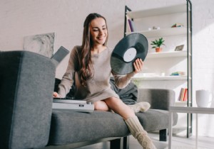 Vinyl Records  Epic Comeback: Timeless Sound and Revival Tips for Audiophiles