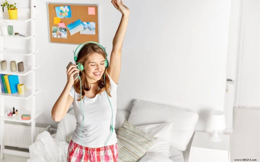 4 Expert Tips to Protect Your Hearing While Enjoying Music