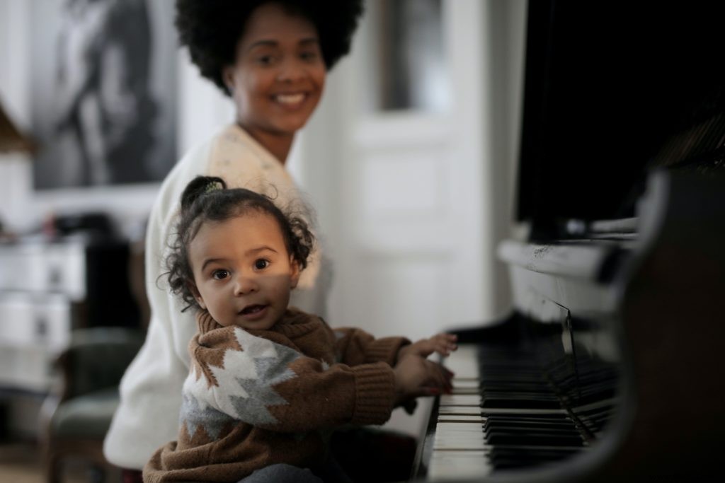 How to Introduce Your Child to Music: Proven Tips for Early Musical Awakening