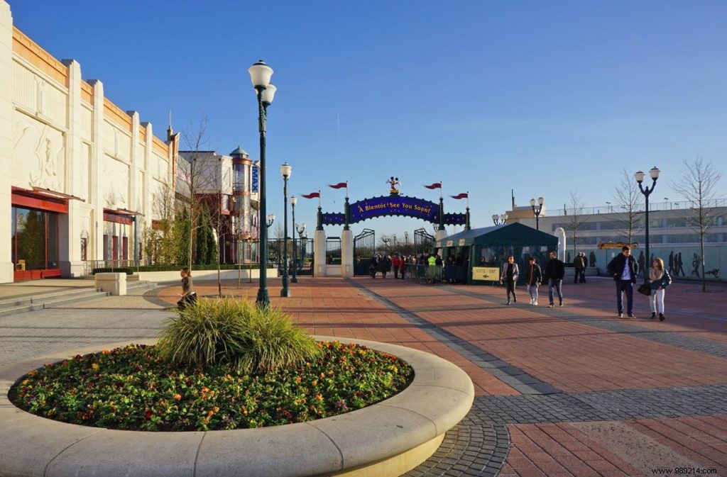 Vapiano Disney Village Review: Authentic Italian Dining for Families Near Disneyland Paris