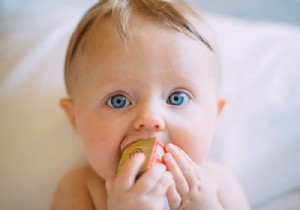 How to Relieve Your Baby s Teething Pain: Expert Tips That Work
