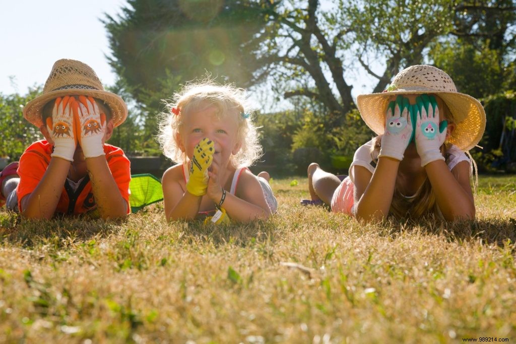 ROSTAING Zamis Gloves: Fun, Seamless Protection for Young Gardeners