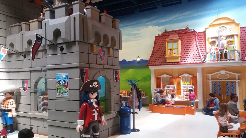 Playmobil FunPark in Fresnes: A Hands-On Family Adventure Reviewed by Parents