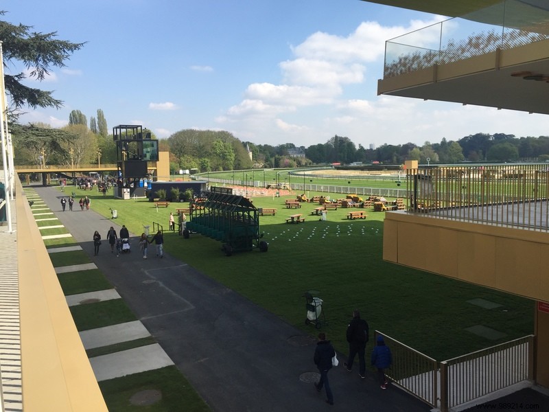 Les Dimanches au Galop: A Fun, Family-Friendly Day at ParisLongchamp Racecourse
