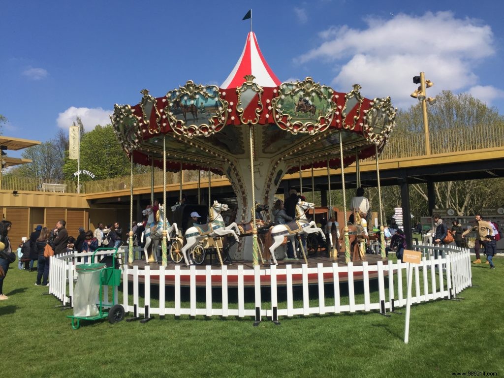 Les Dimanches au Galop: A Fun, Family-Friendly Day at ParisLongchamp Racecourse