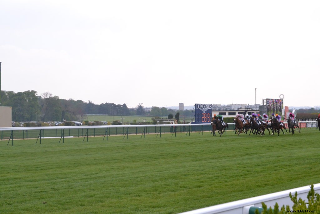 Les Dimanches au Galop: A Fun, Family-Friendly Day at ParisLongchamp Racecourse