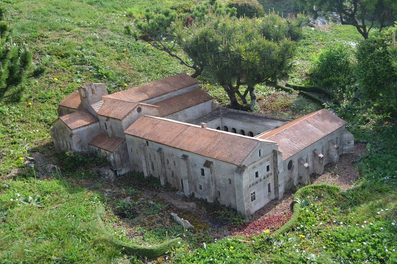 France Miniature: Discover France s Iconic Landmarks in Miniature – A Must-Visit Family Adventure Near Paris