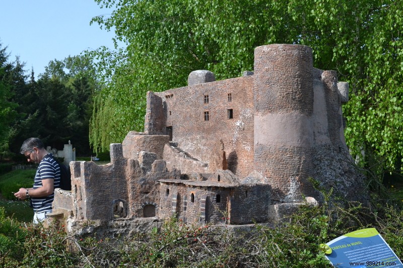 France Miniature: Discover France s Iconic Landmarks in Miniature – A Must-Visit Family Adventure Near Paris