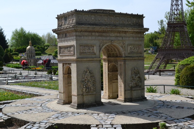 France Miniature: Discover France s Iconic Landmarks in Miniature – A Must-Visit Family Adventure Near Paris