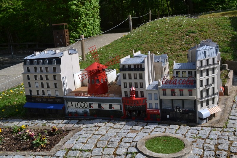 France Miniature: Discover France s Iconic Landmarks in Miniature – A Must-Visit Family Adventure Near Paris