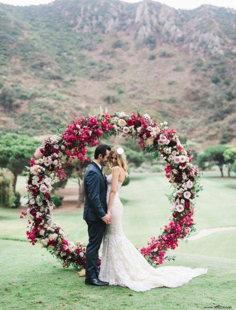 Wedding Arches: Elevate Your Ceremony with Timeless Decor Ideas