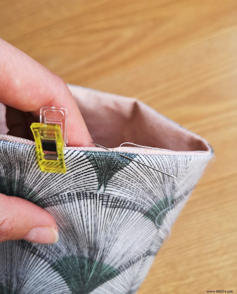 Easy No-Sew DIY Fabric Pot Cover: Waterproof Hanging Planter Tutorial