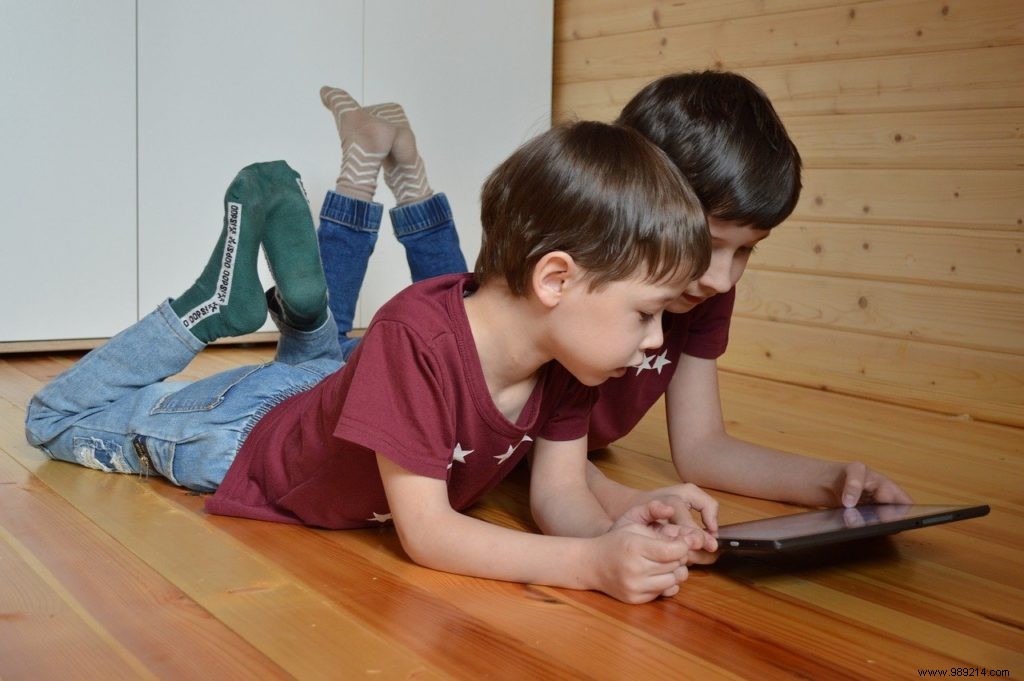 Expert Guide to Parental Controls: Protect Your Kids Online Safely
