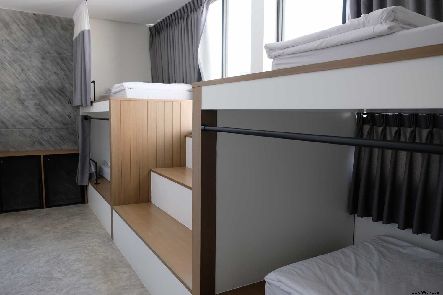 Expert Guide: How to Choose the Perfect Hotel on Booking, Airbnb, and More