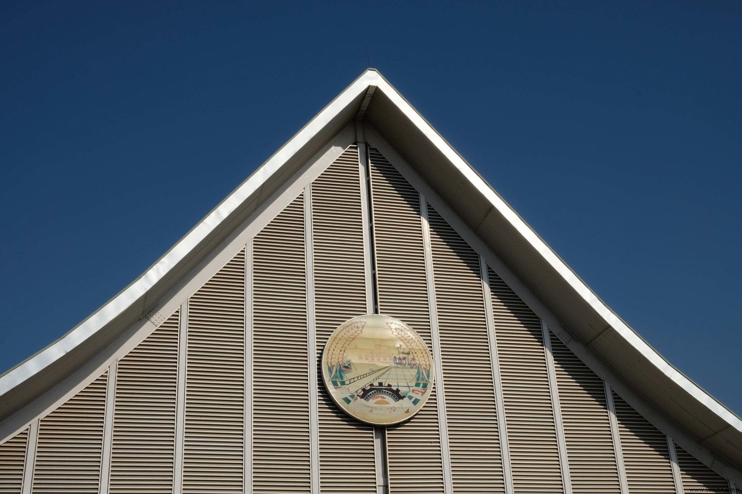 Crossing the Laos-Thailand Border at Vientiane: A Family Traveler s Step-by-Step Guide via Friendship Bridge