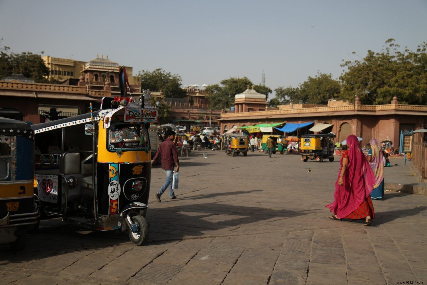 How to Travel Cheaper as a Family: Proven Tips from Our Global Adventures