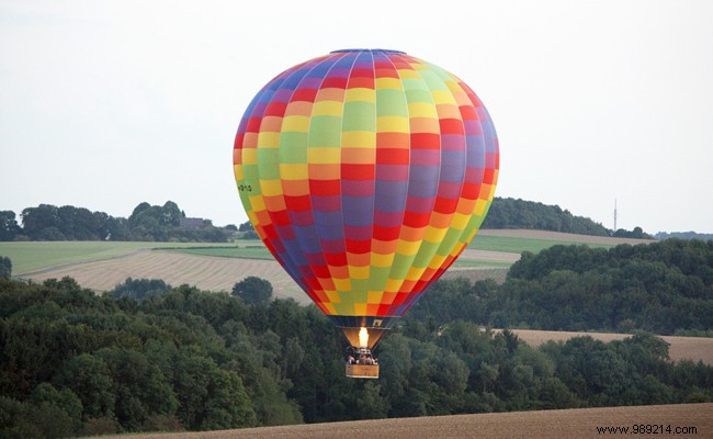 Hot Air Ballooning: An Unforgettable Family Adventure Above Stunning Landscapes