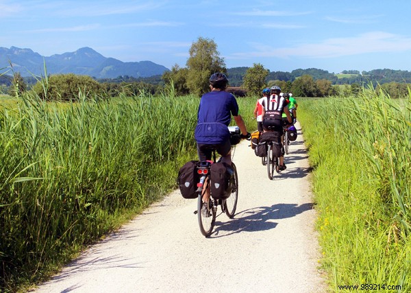 Plan the Perfect Family Bike Ride: Fun, Safe Tips from Seasoned Cyclists