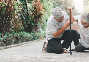 Safely Helping a Fallen Senior: Step-by-Step Guide from Experts