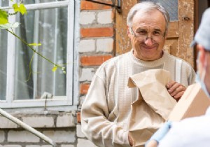 How to Choose the Best Home Meal Delivery Service for Seniors