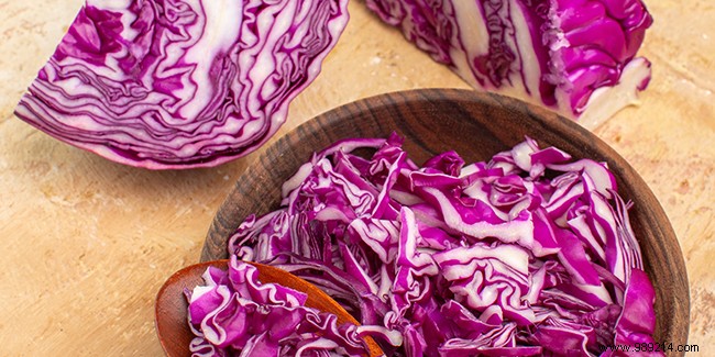 Red Cabbage Health Benefits: Nutrition, Digestive Support, and Proven Uses