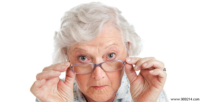 Age-Related Macular Degeneration (AMD): Causes, Symptoms, Diagnosis, and Treatments