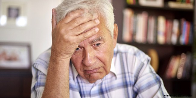 Overcoming Seasonal Affective Disorder (SAD): Expert Strategies for Seniors