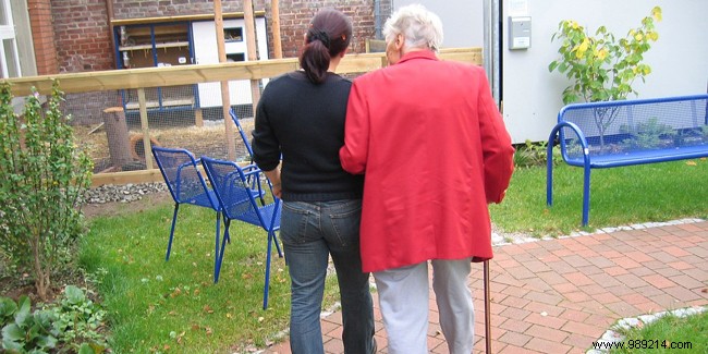 Alzheimer s Disease: Causes, Symptoms, Diagnosis, and Treatments