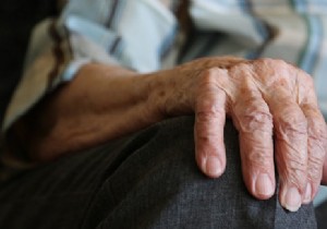 Osteoarthritis in the Elderly: Causes, Symptoms, and Proven Treatments