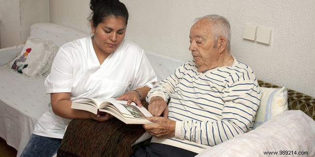 Hiring a Home Health Aide for Seniors: When and How to Proceed